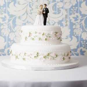 Düğünlerde neden pasta kesilir